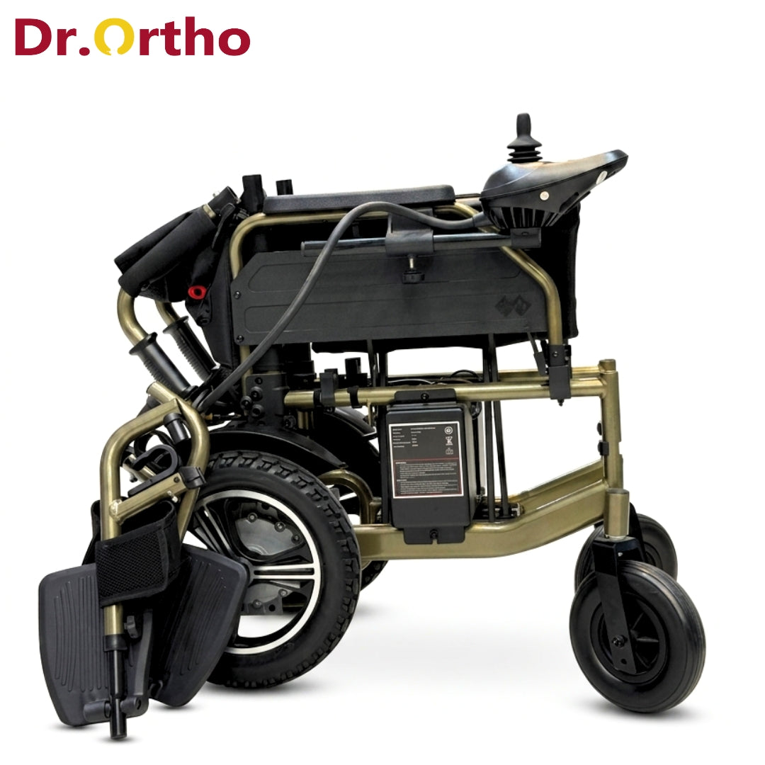 كرسي متحرك كهربائي Dr.Ortho DY-01 شديد التحمل، يعمل ببطاريتين جانبيتين، قابل للطي وخفيف الوزن، مزود بعصا تحكم 360 درجة، يتحمل وزنًا يصل إلى 120 كجم