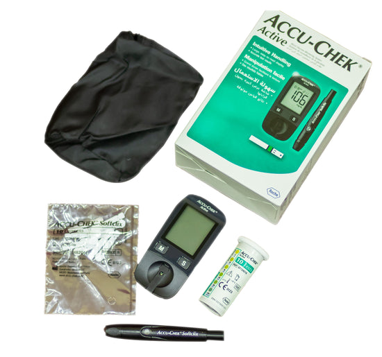 جهاز لقياس نسبة السكر في الدم أكيوتشيك (أكتيف) بالإضافة إلى 10 شرائط